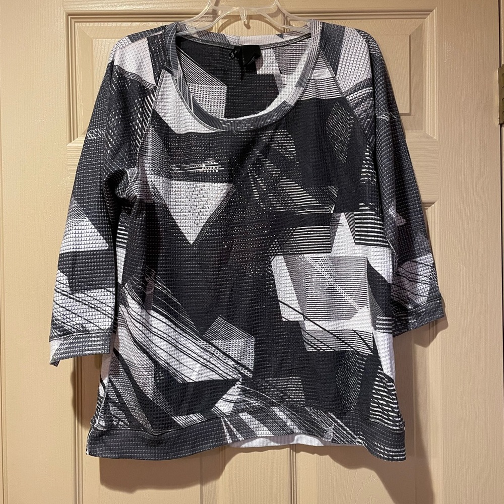 New Directions Gray and White Geometric 3/4 Length Sleeve Blouse, Size XL